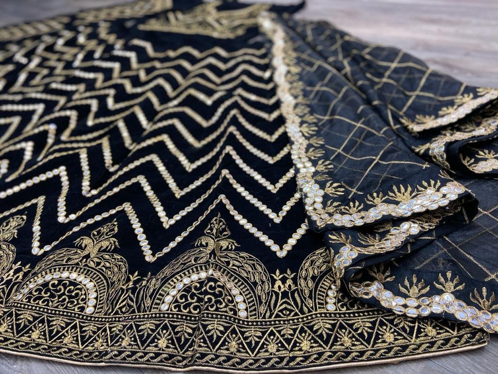 Bollywood Designer Lehenga Choli LG-360 Black Velvet 3