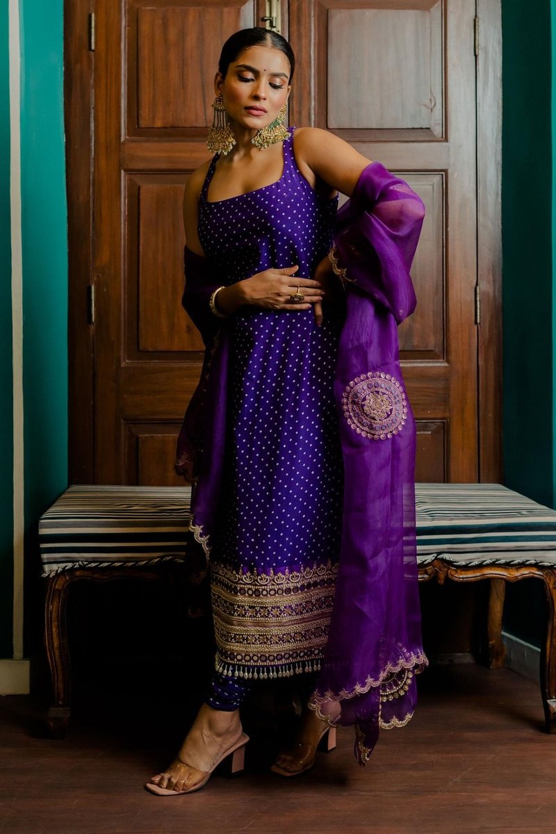 Arya Designs Sing-210 Design 4