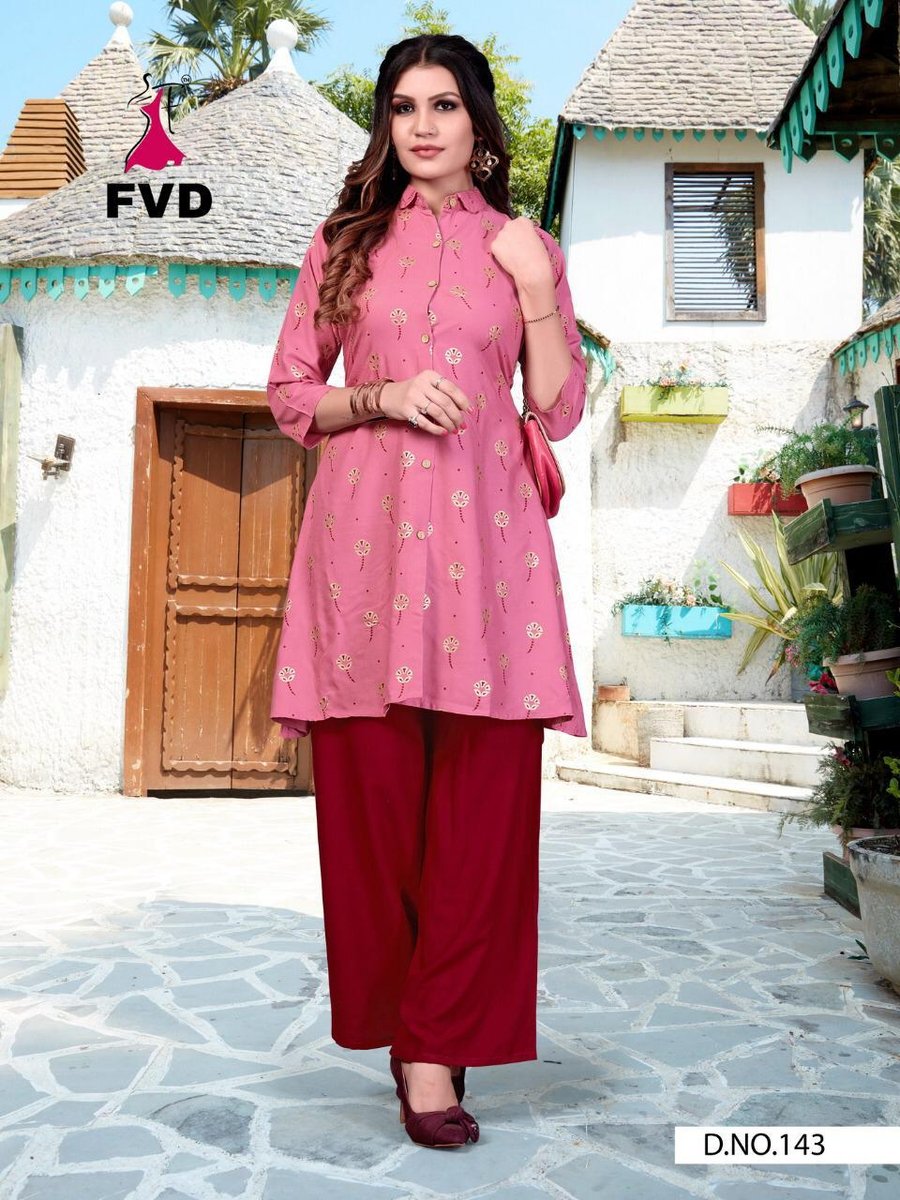 Fashion Valley Dresses 7 Horse 139-144 Series 5