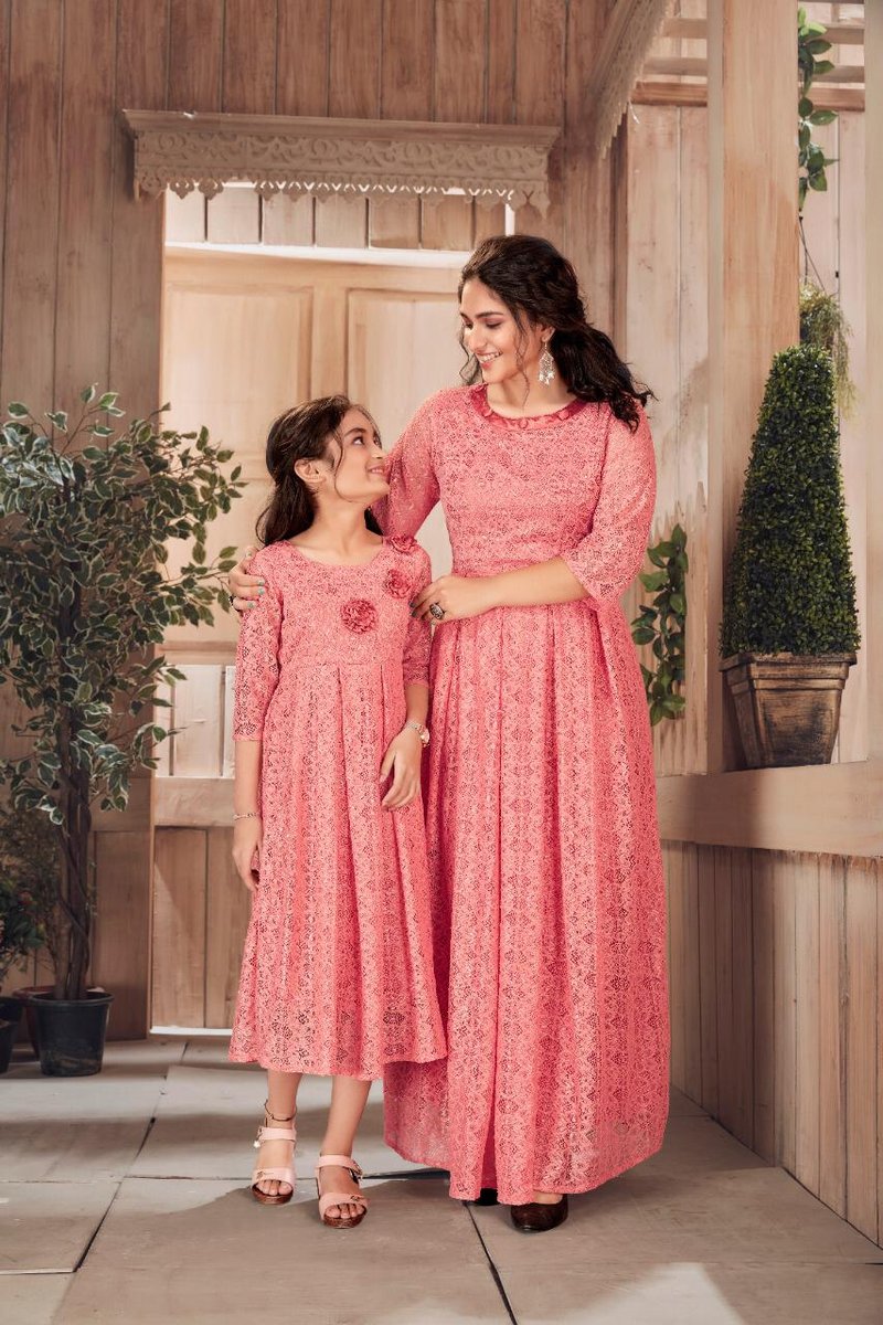 AGF Mom And Baby Gown 1001-1006 Series 3