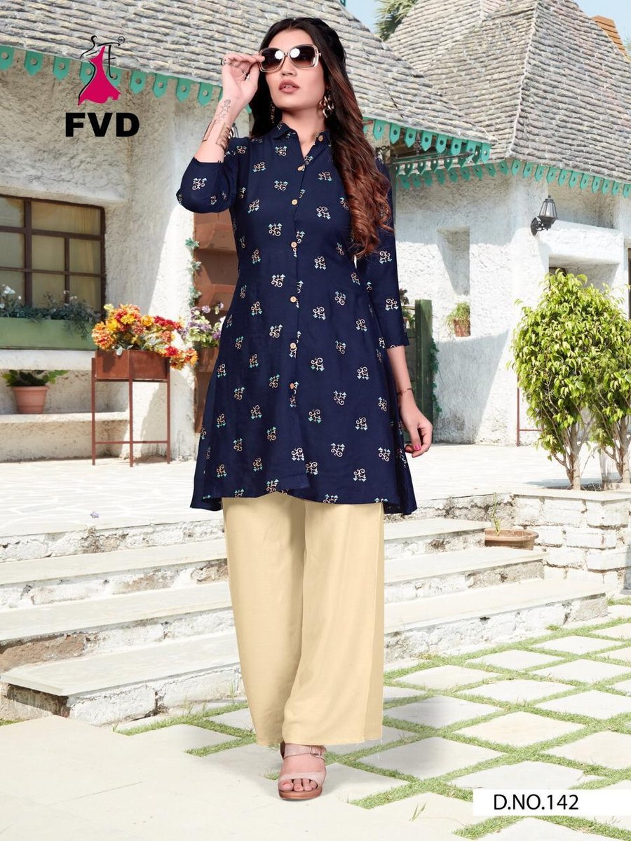 Fashion Valley Dresses 7 Horse 139-144 Series 4
